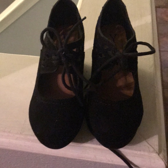 🌷Lil Girls Mary Jane Heels🌷 - Picture 5 of 8